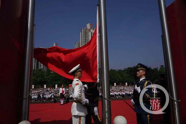 为什么中国有700万年轻人选择去送外卖?- 专业问答网站